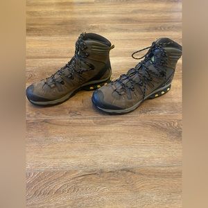 Salomon Quest 4D Gore-Tex Boot / Size 14